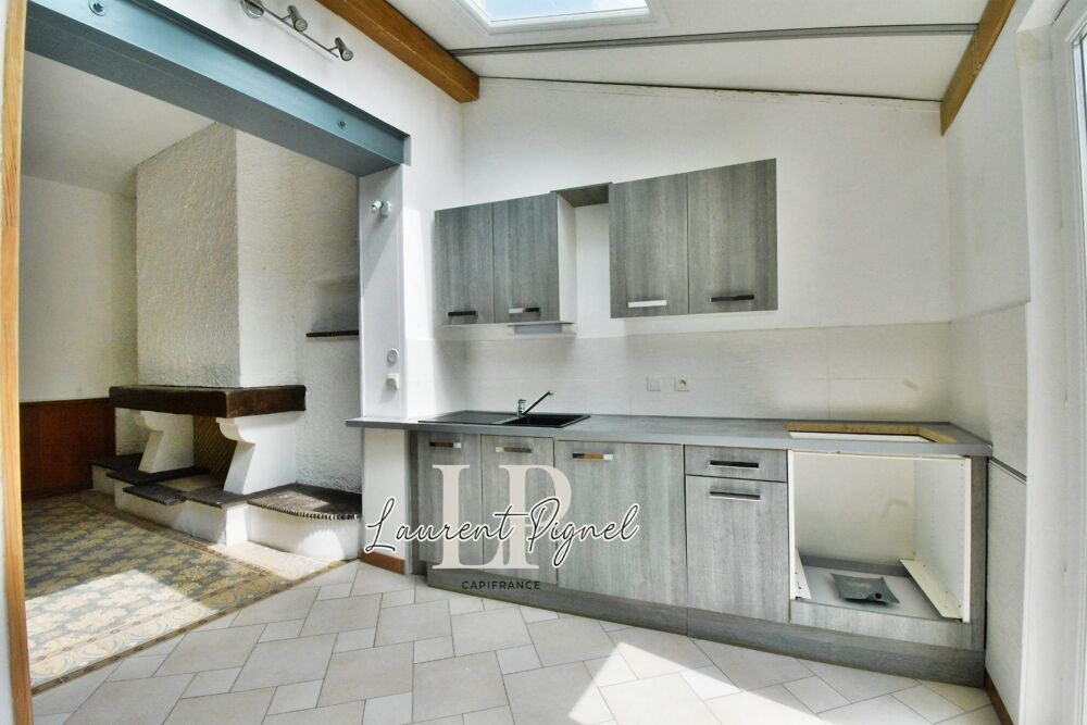 Maison 3 chambres dont une au rez-de-chaussée  84,1 m²  129 000 € HAI