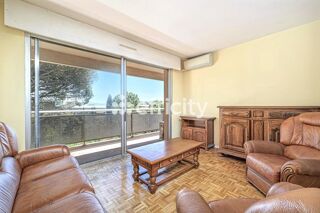  Appartement � vendre 3 pi�ces 77 m�