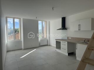  Immeuble à vendre 15 + pièces 315 m²