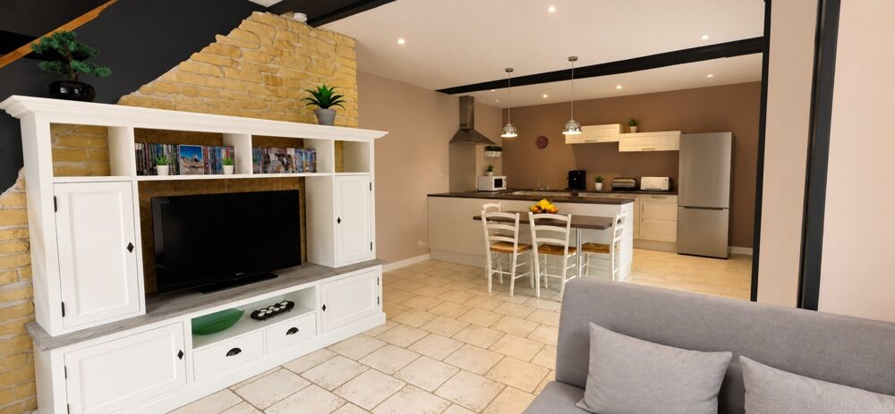 Vente Maison Maison de caractère  avec 4 chambres,  à Mouthier-en-Bresse Mouthier en bresse