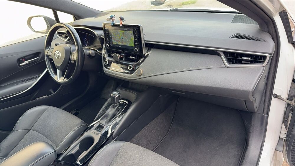Corolla 1.8 VVT-i 122 Hybrid CVT Design Pack - Automatique Toit ouvr 2021 occasion 92000 Nanterre