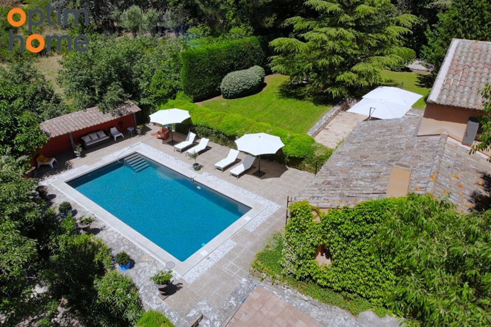 Aix-en-Provence - Superbe Mas Provençal T7 du 18ème Siècle de 275 m² entièrement rénové, sur 6000 m² de terrain, au calme et san