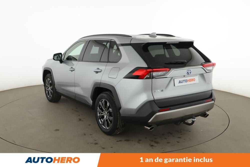 RAV 4 2.5 Hybride 2WD Dynamic 218 ch 2022 occasion 92130 Issy-les-Moulineaux