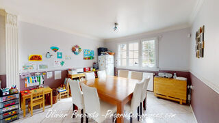  Maison � vendre 10 pi�ces 240 m�