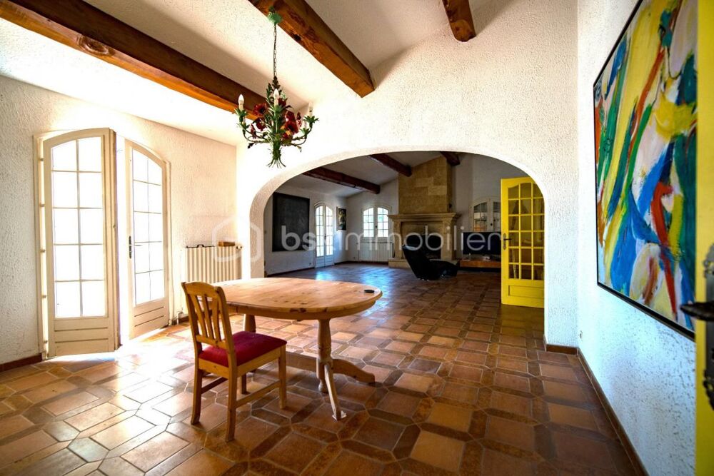 � vendre  Propri�t�/ch�teau La Cadi�re-d'Azur (83740)