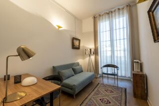  Appartement à louer 4 pièces 100 m²