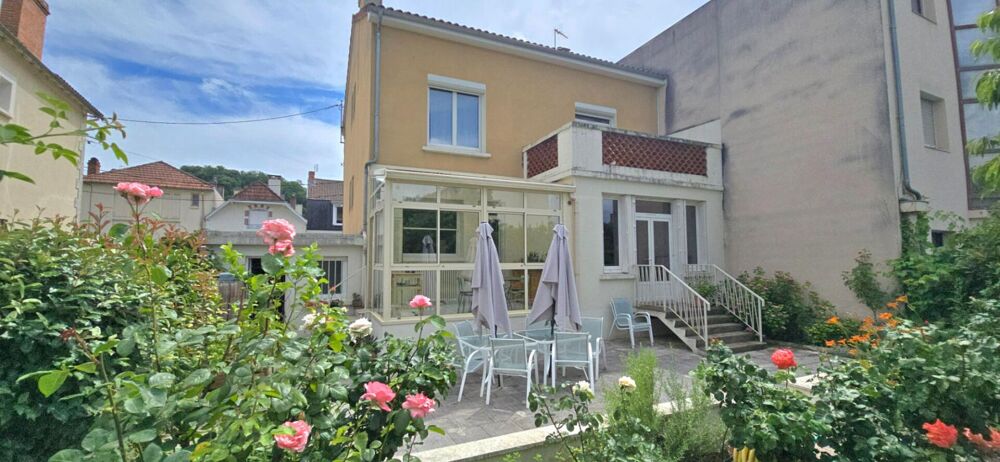 Vente Maison Maison de ville type 7, avec jardin et garage, Quartier Vesone Perigueux
