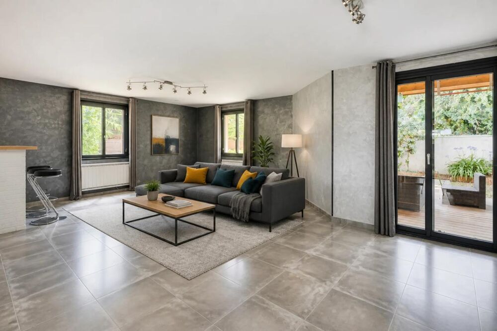 Vente Maison Maison de 8 pièces de 170 m² à Saint-Laurent-de-Mure Saint laurent de mure