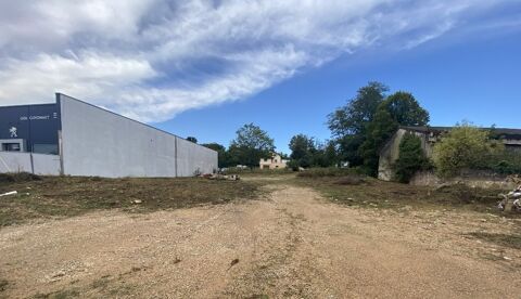   A VENDRE - ENSEMBLE IMMOBILIER 