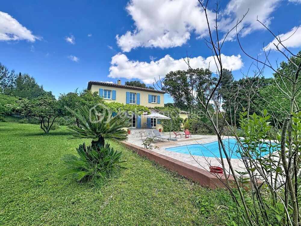 Vente Maison VELAUX MAISON FAMILIALE T5/T6 SUR 4000M² DE PARCELLE Velaux