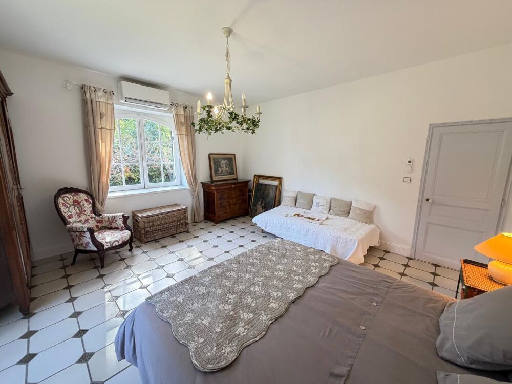 � vendre  Propri�t�/ch�teau Saint-Georges-de-Didonne (17110)