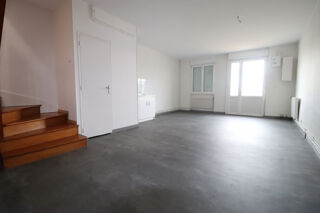  Immeuble à vendre 15 + pièces 396 m²