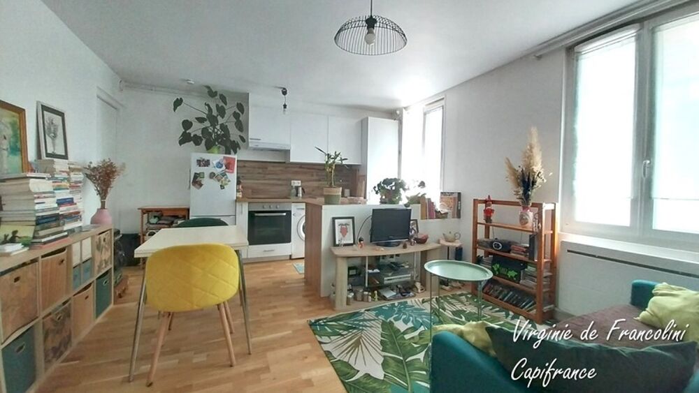 Saint-Maurice-A vendre appartement 2 pièces-Rénové-32 m2-Cave-Proche Bois de Vincennes-Bords de Marne-Ligne 8