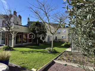  Maison à vendre 8 pièces 345 m²