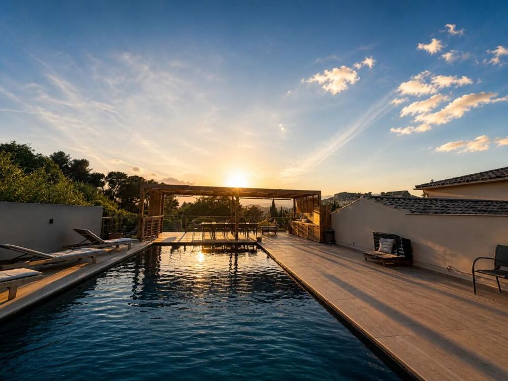 Superbe bastide de 217 m² avec piscine à Grambois
