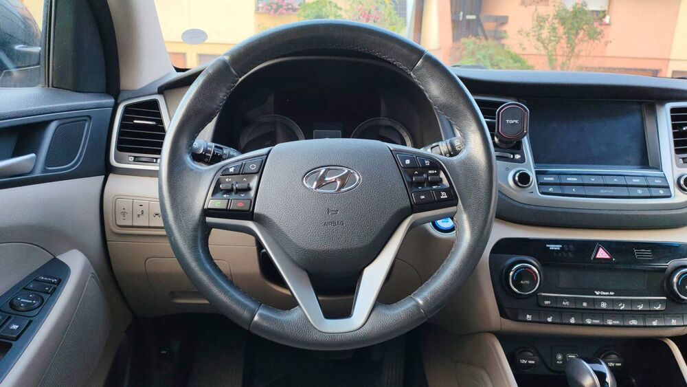 Tucson 2.0 CRDi 136 BVA6 Executive - Automatique Toit ouvrant 2016 occasion 68000 Colmar