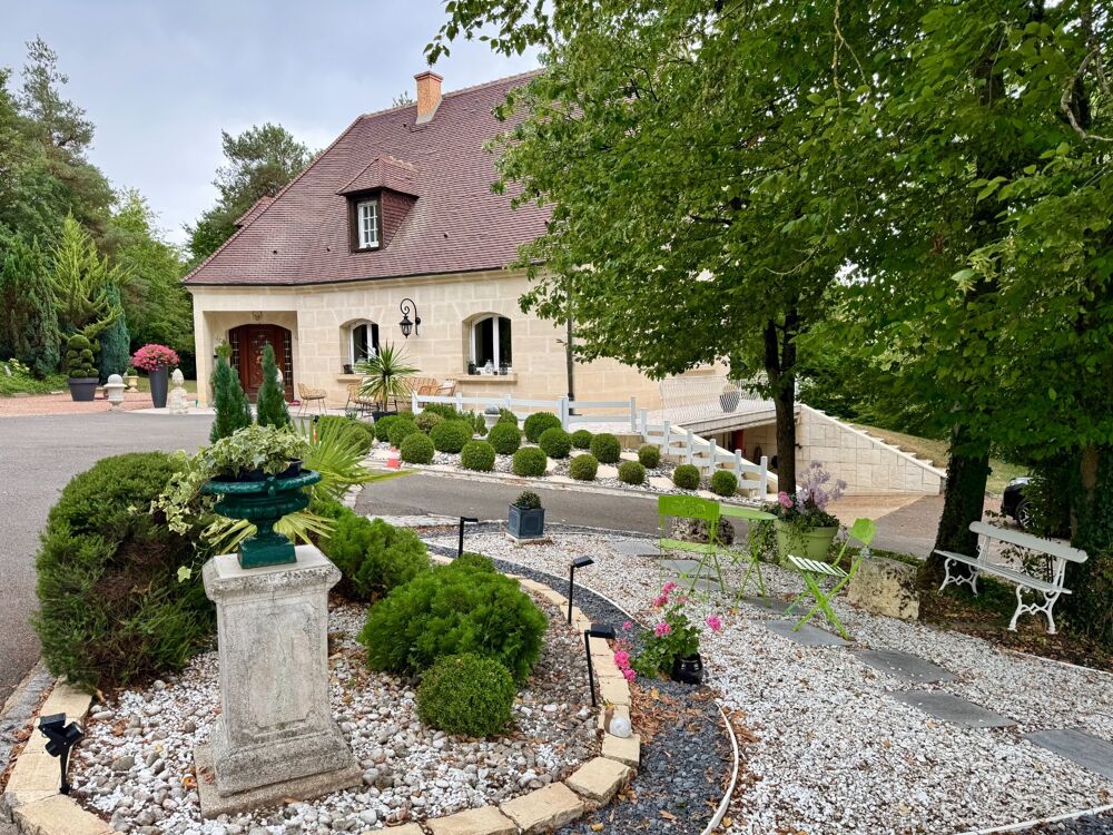 Vente Maison TROISSEREUX maison de 296 m² - Terrain de 6 000 m² Troissereux