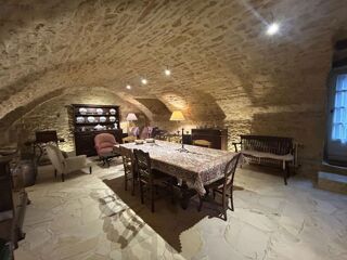  Maison  vendre 7 pices 240 m