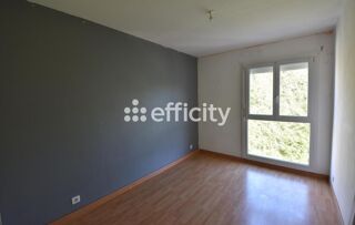  Appartement  vendre 4 pices 77 m