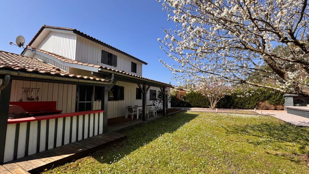 VILLA BOIS EN LISIERE DE FORÊT AVEC PISCINE ET JACUZZI