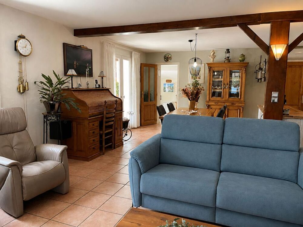 Vente Maison Maison parfaitement entretenue avec piscine et belle vue dégagée Serignac