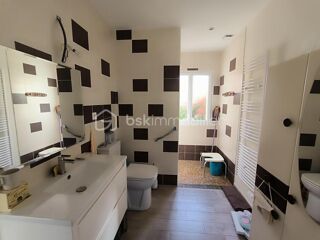  Propri�t�/ch�teau � vendre 8 pi�ces 203 m�