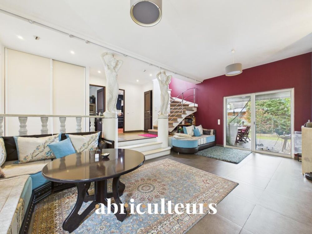 Maison contemporaine T7 de 185m² avec dépendance, terrasse et jardin arboré de 500m²  Garage - Colombes