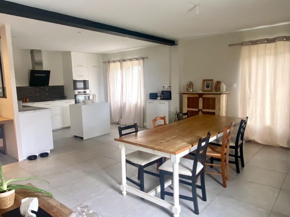 Maison totalement rénovée de 5 pièces Proche du lac d'Arjuzanx (40) à Arengosse