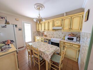  Maison à vendre 15 + pièces 1400 m²