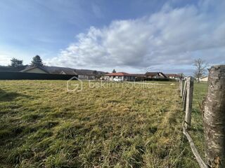  Terrain à vendre 585 m²