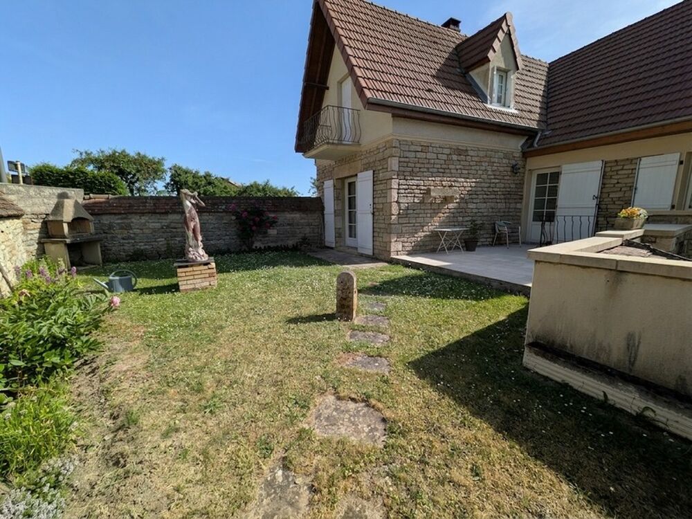 Maison en pierre avec appartement indépendant à Pouilly en Auxois