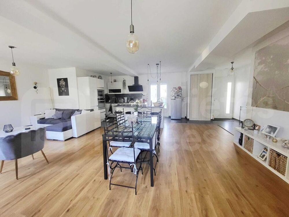 Vente Maison Coup de coeur pour cette maison rénovée, 3 chambres, jardin et stationnement Le merevillois
