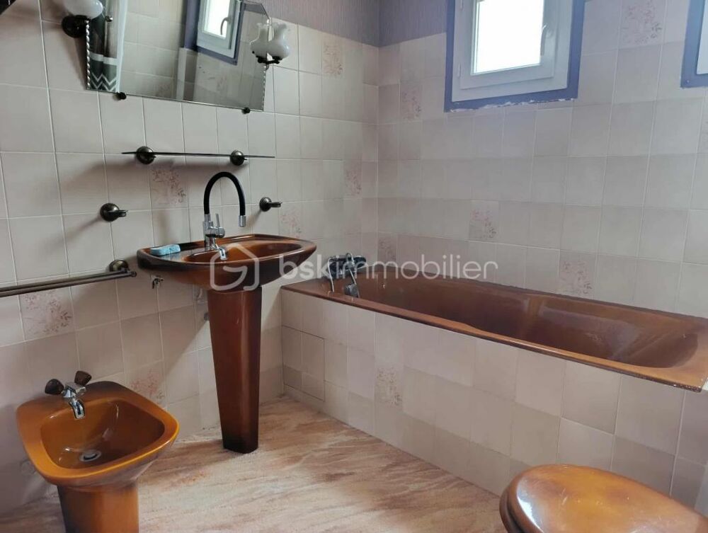 Vente Maison MAISON AU FORT POTENTIEL DANS UN SECTEUR RECHERCHÉ Argentan