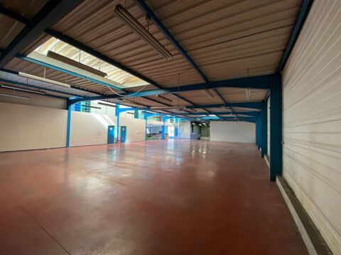  LOCAUX D'ACTIVITES A LOUER 