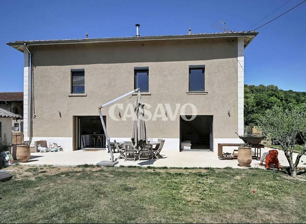 Vente Maison 5 pièces de 220m² - 38780 Eyzin-Pinet