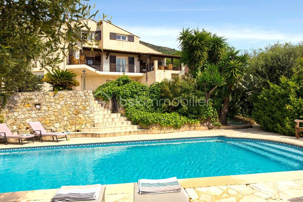 Villa provençale avec vue mer et collines panoramique  Gattières