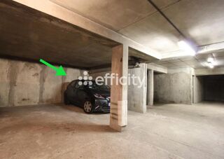  Parking / Garage  vendre 10 m