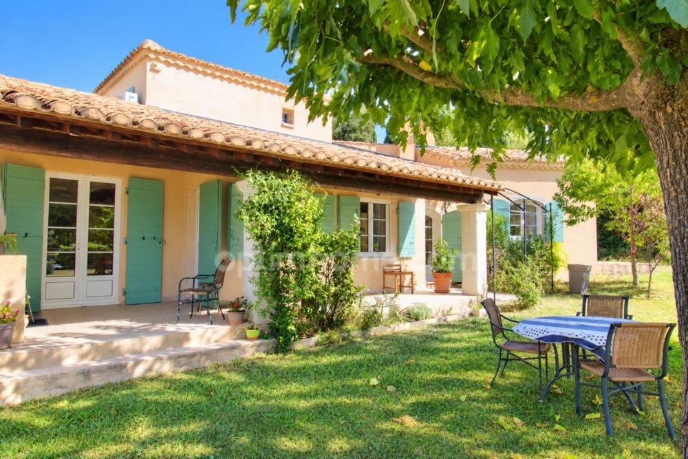 Vente Maison Saint-Rémy-de-Provence – Maison avec piscine, studio indépendant et terrain de 3 000 m² Saint remy de provence