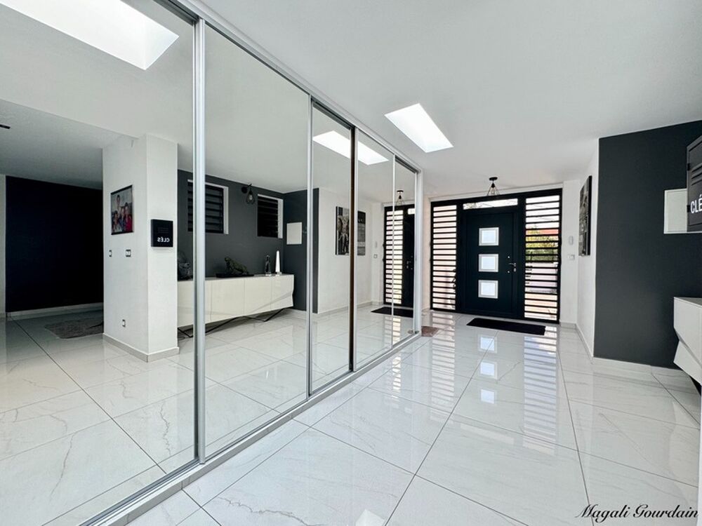 � vendre  Propri�t�/ch�teau Sainte-Anne (97180)