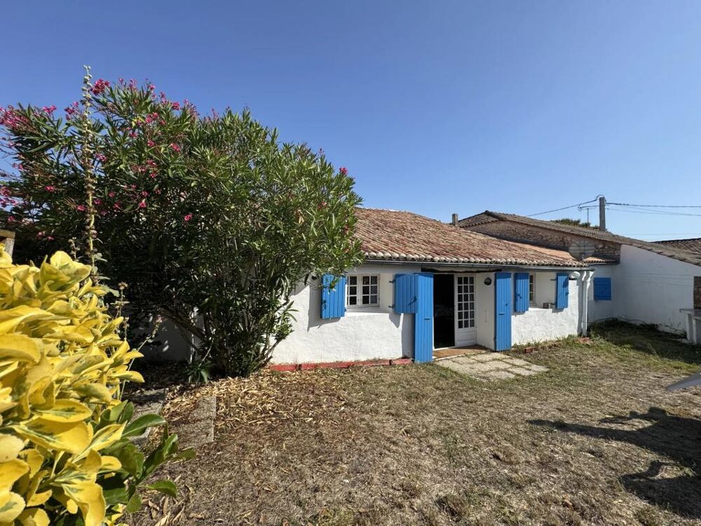 Authentique maison charentaise de 180 m² habitables avec piscine
