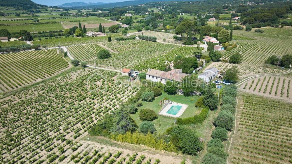 Amoureux de la nature... Maison de 190 m2 + Annexe de 50 m2 sur 2432 m2 de Terrain