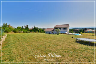 Vente Maison Maison récente de 170 m² sur 2100 m² de terrain préservés, 7 pièces, 5 chambres dont dressing, garage de 85 m² à MAROLS (42) Marols