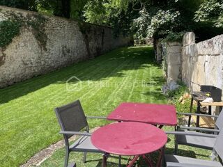 Immeuble à vendre 15 + pièces 556 m²