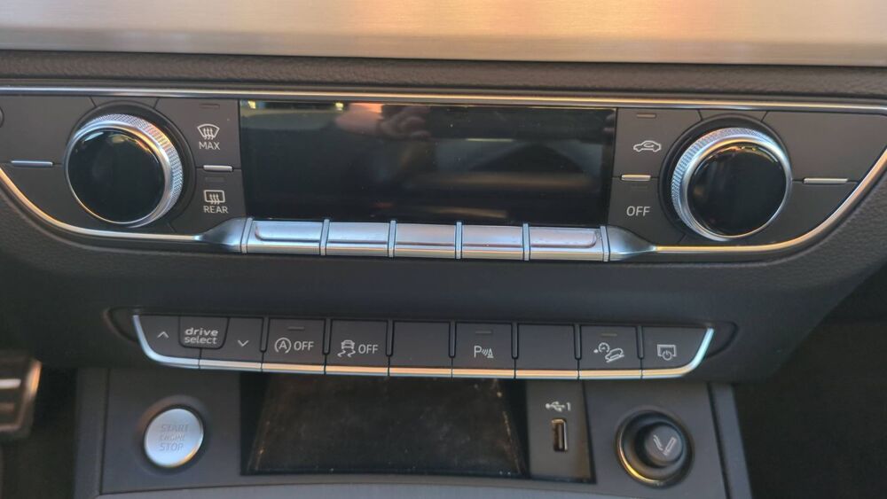Q5 II 2.0 TDI 190 Quattro S-Tronic 7 S line - Automatique Entre 2018 occasion 44190 Clisson