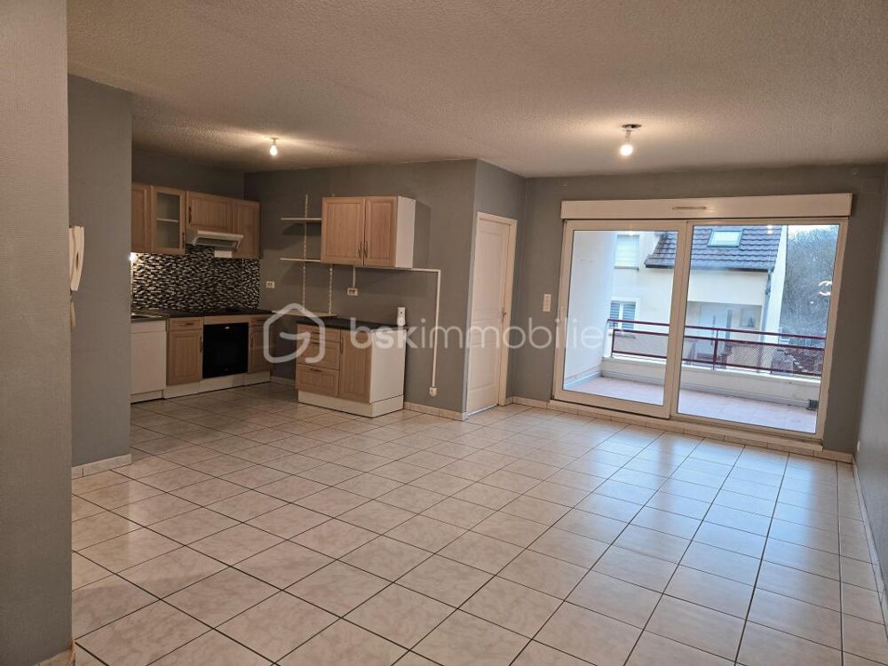 Superbe appartement T2 avec balcon et cave  Théding