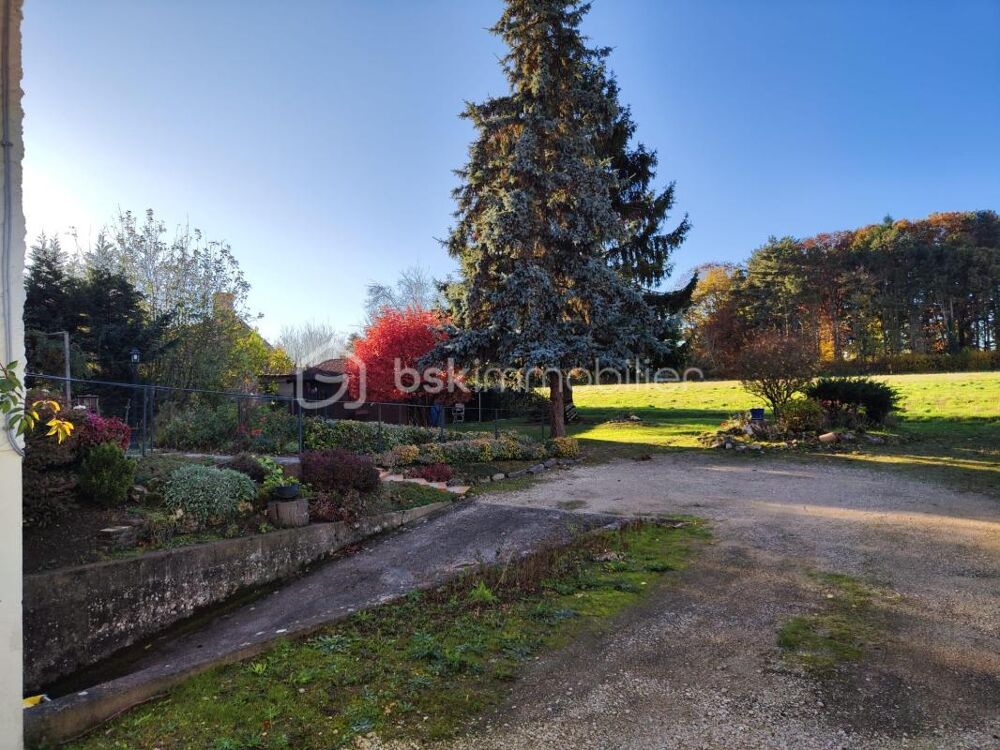 Maison familiale de 150 m² à rénover avec sous-sol complet