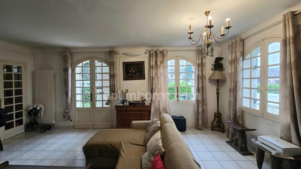 Vente Maison RARE – Maison de plain-pied 5 pièces avec piscine – Quartier prisé Cité Frugès-Le Corbusier à Pessac (33) Pessac