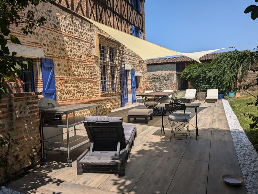  vendre  Proprit/chteau Cazres (31220)