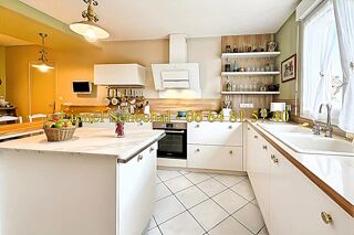  Maison  vendre 8 pices 135 m