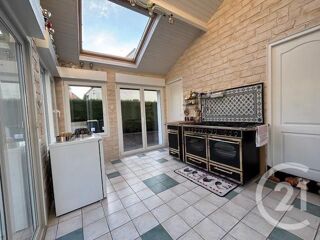  Maison  vendre 10 pices 169 m